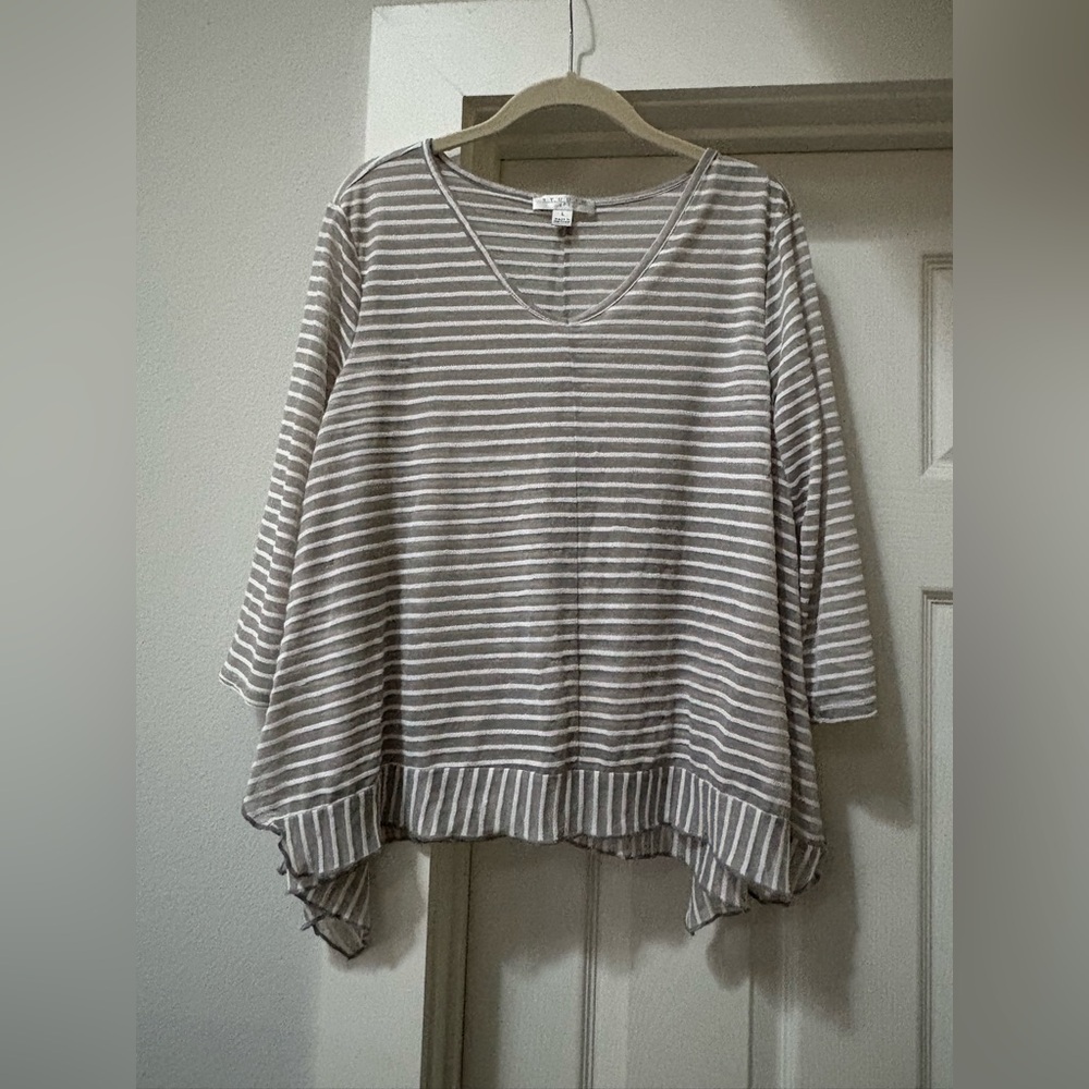 Chic Striped V-Neck Tunic